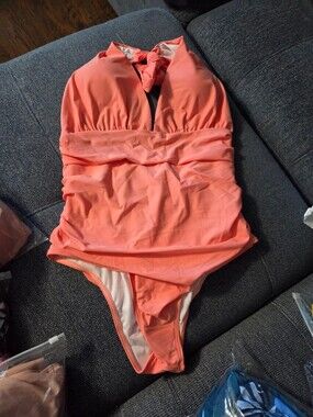Women's swimsuit